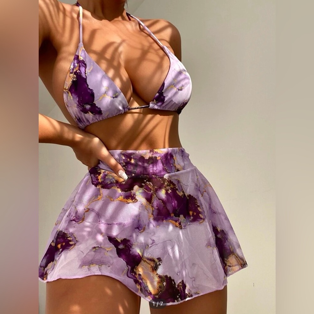 3 piece cheeky bathing suit. Never worn. Brand new!!